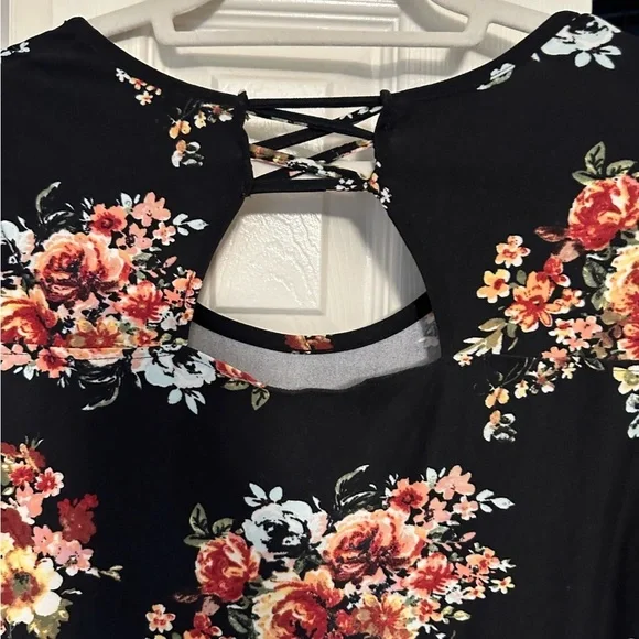 No Boundaries Black & Floral T Shirt Dress - Picture 7 of 13